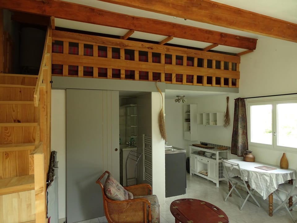 chambre d'hôtes indépendante climatisée avec kitchenette Bed and Breakfast in Occitanie
