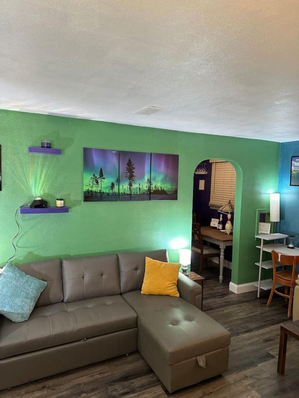 TV and multimedia, Living room, Seating area