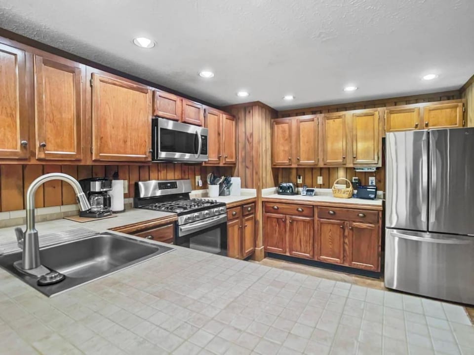 Wabasso 1 Covered Parking Convenient Location WiFi Deck House in Snowshoe