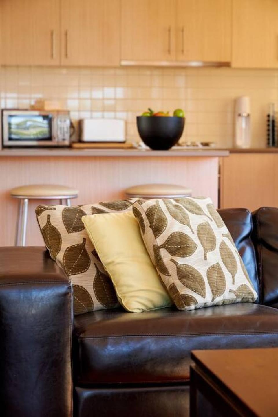 Surf Mist Townhouse - backs onto the RACV Resort House in Torquay