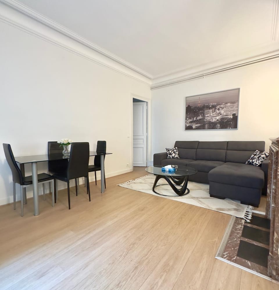 Champs Élysées appartement 5 Apartment in Paris