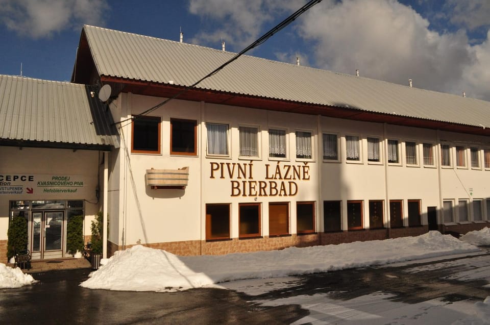 Facade/entrance, Winter