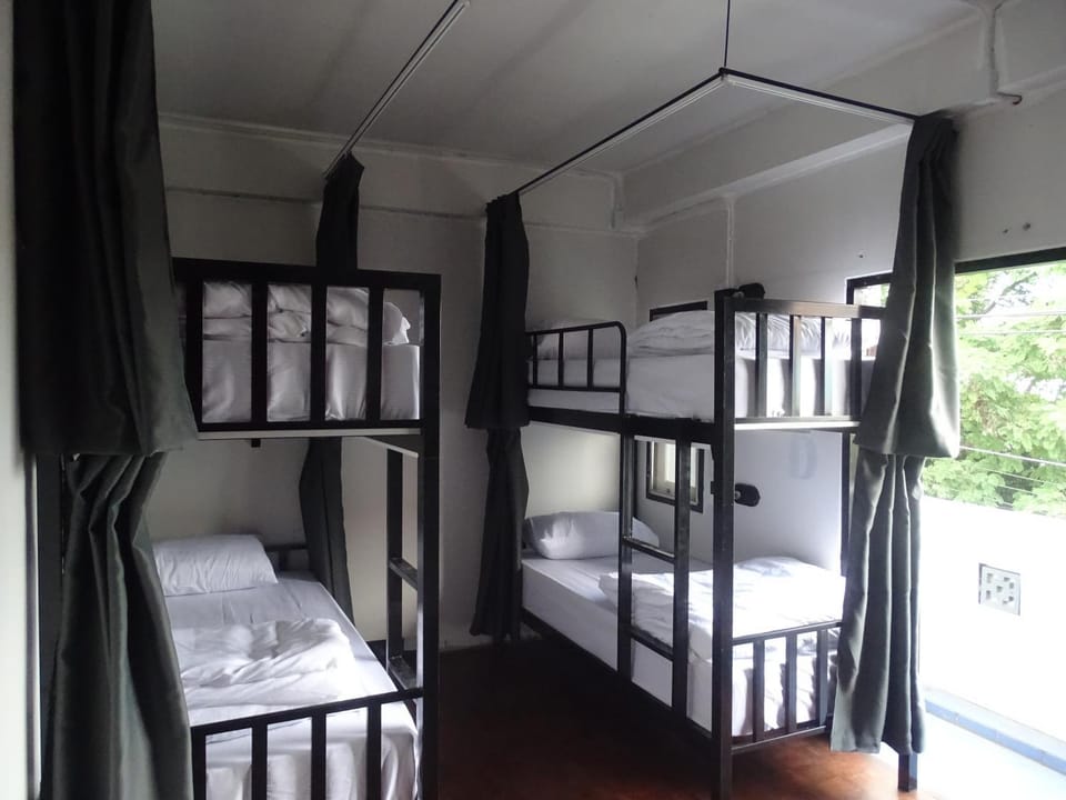 Bed, bunk bed