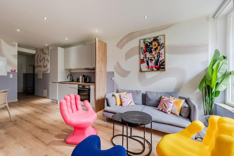 Kitchen or kitchenette, Living room, Seating area