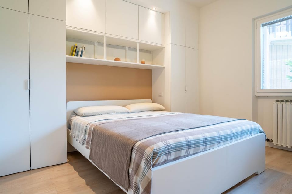 Bed, Photo of the whole room, Bedroom, wardrobe