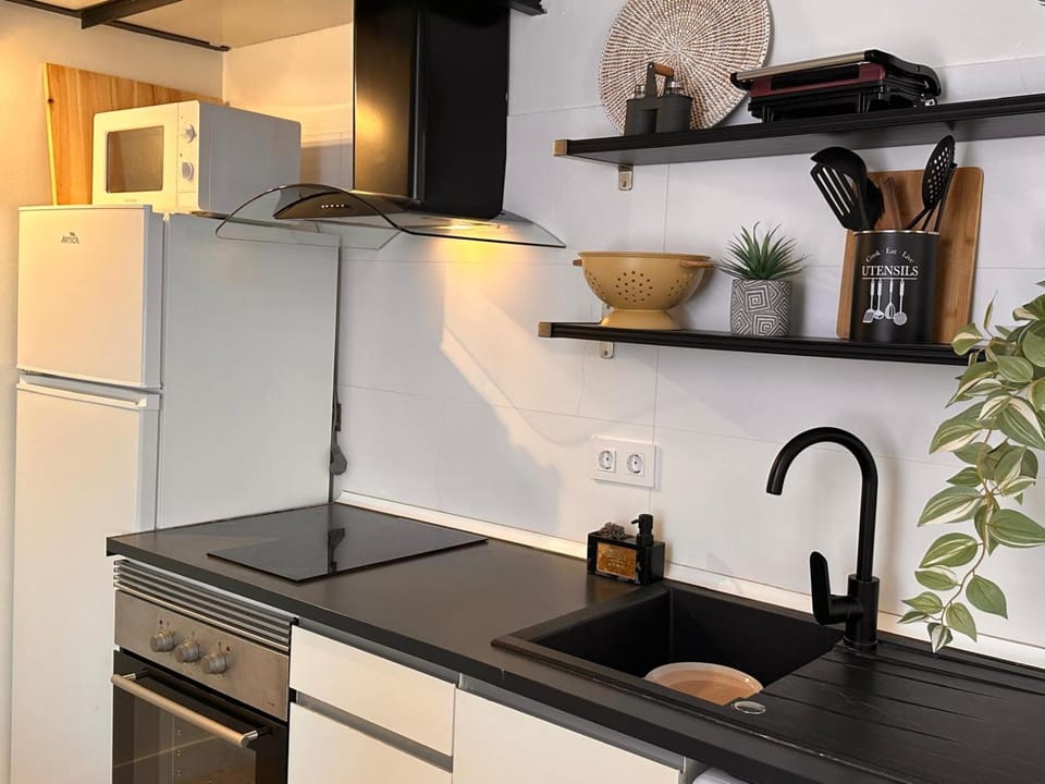 Apartaestudio muy próximo Valencia Apartment in Valencia