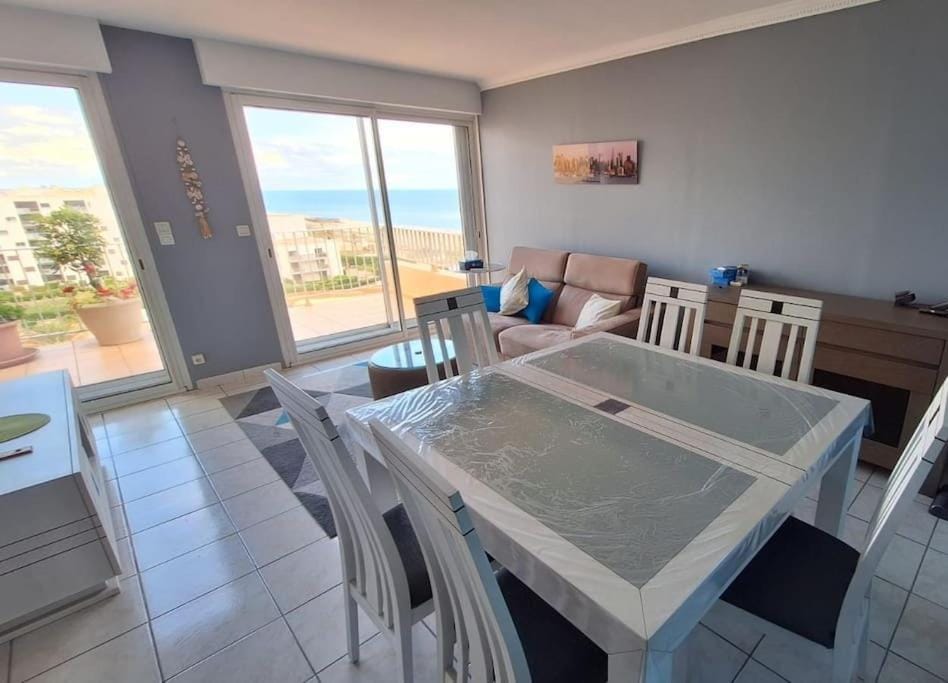 T3 Duplex Vue mer accès Plage Apartment in Le Barcarès