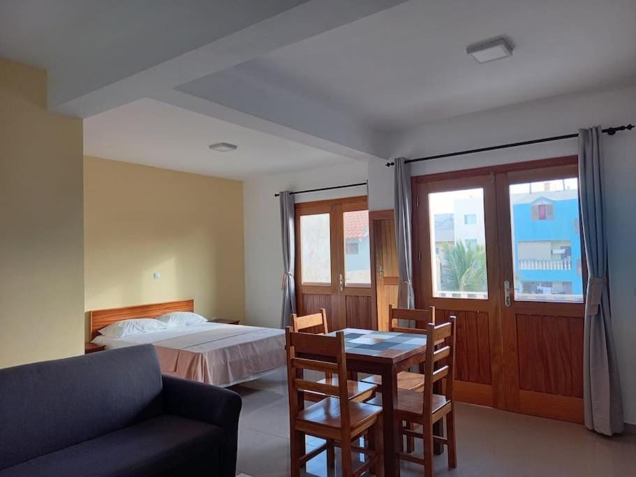 Bed, Seating area, Dining area, Bedroom