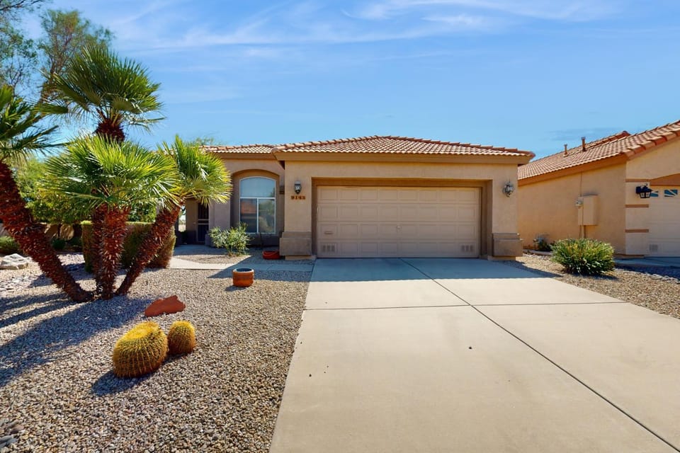 Golf, Hike & Unwind: Peoria Retreat w/ Patio! House in Sun City