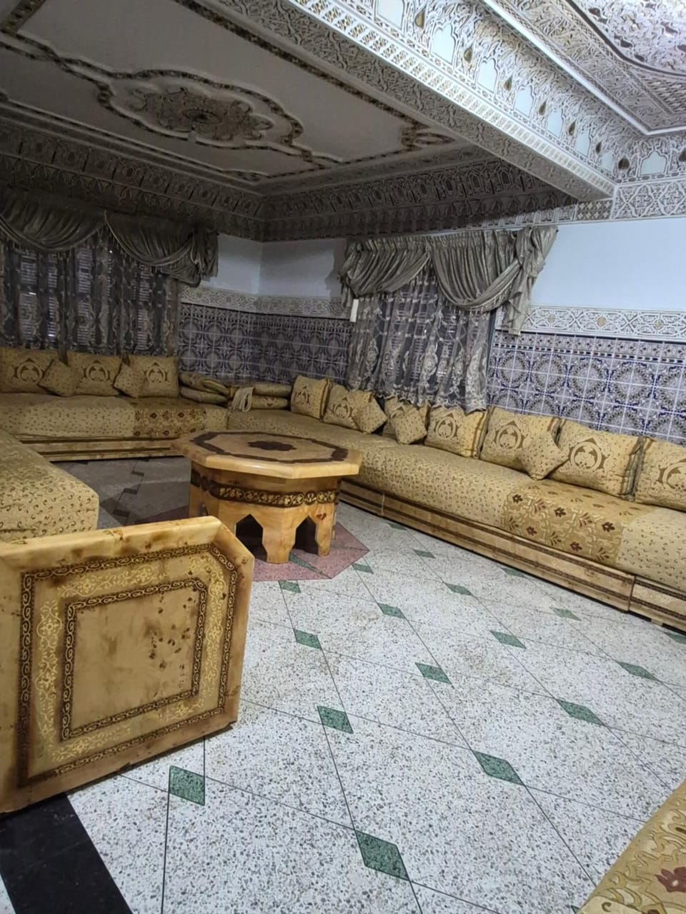 Apparemment familiale villa 110 m2 jardin et piscine Apartment in Meknes