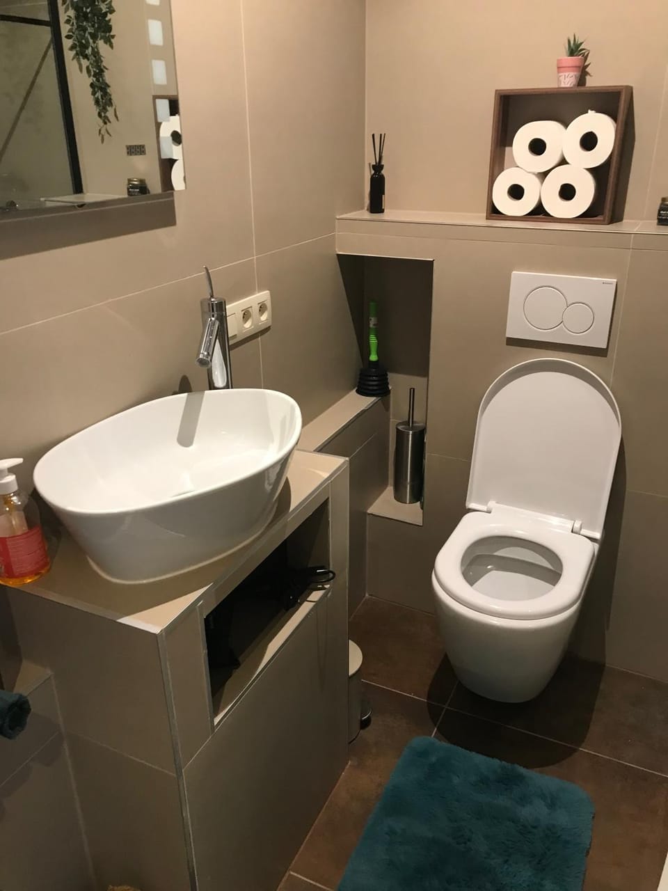 Toilet, Bathroom