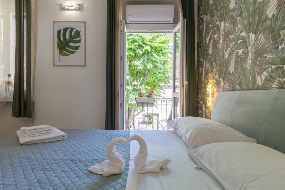 Floor plan, internet, internet, towels, air conditioner