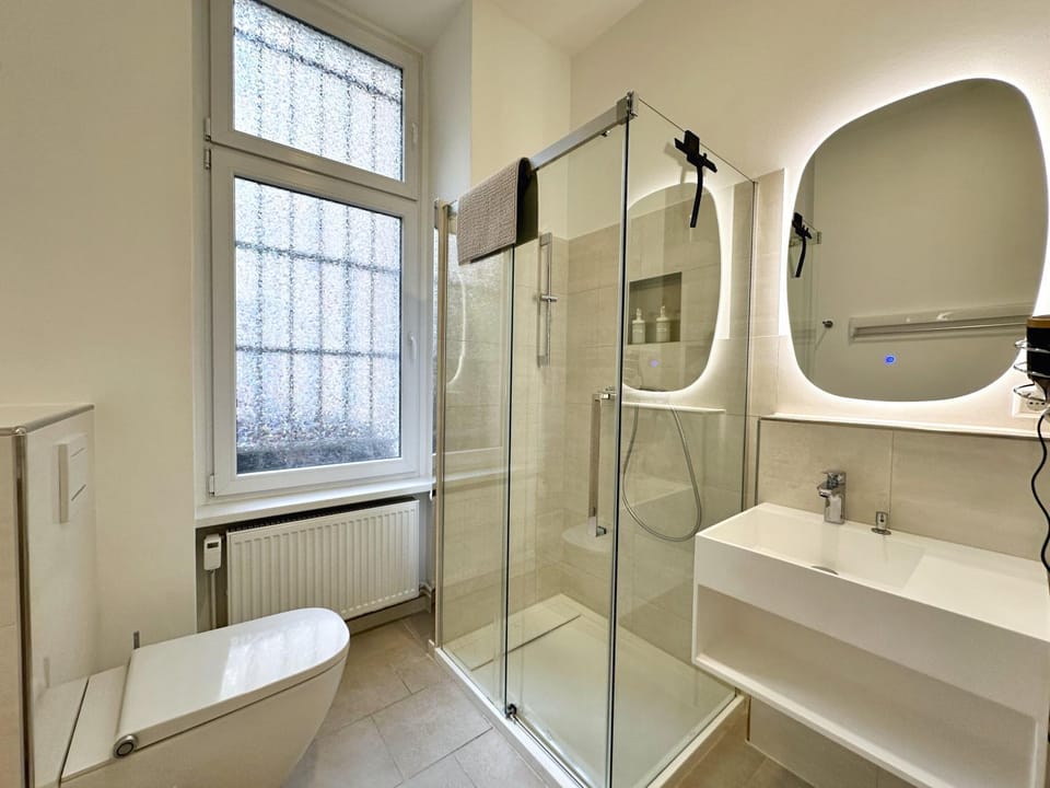 Shower, Toilet, Bathroom, bidet