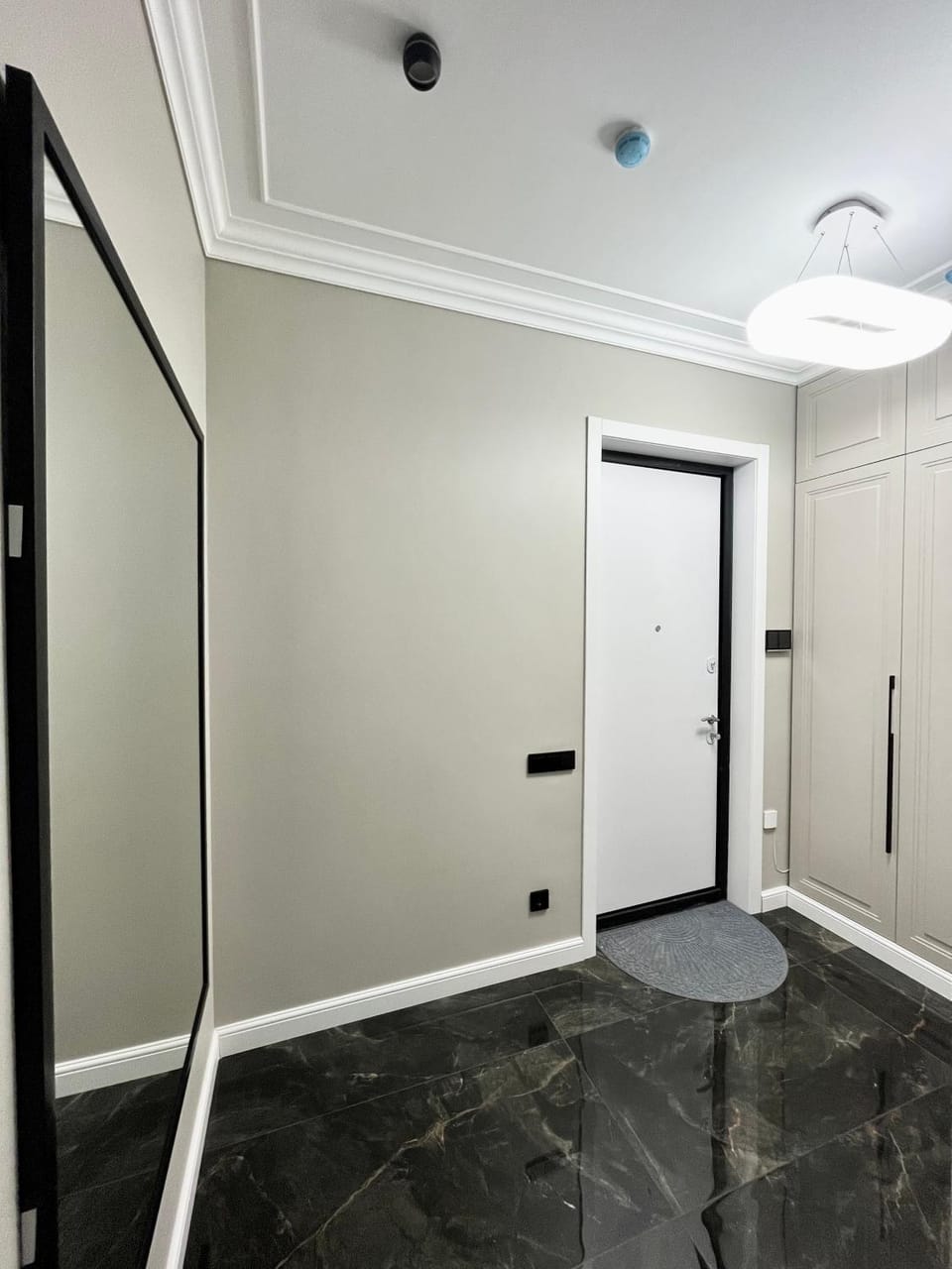 Эстет возле Меги Apartment in Almaty
