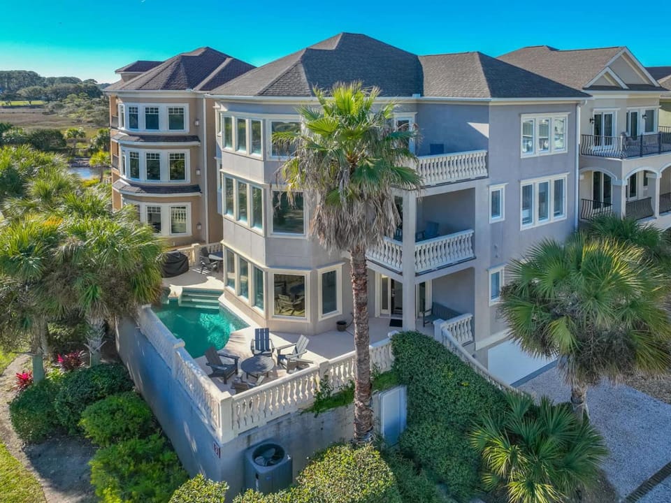 Luxury 7BR w Ocean Views & Private Pool House in Hilton Head Island