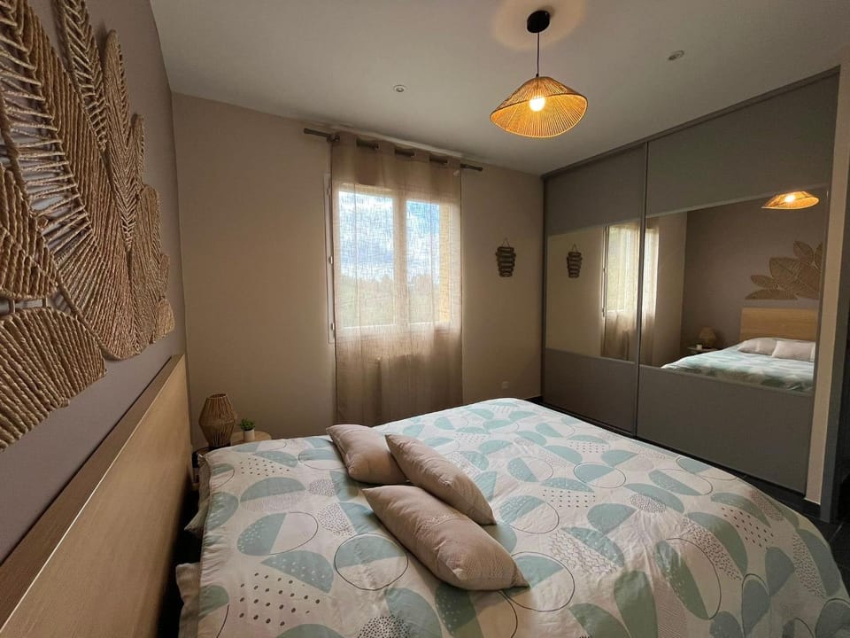 Bed, Bedroom, wardrobe