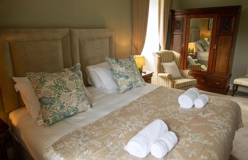 Hill House Cashel Bed and Breakfast in Co. Tipperary, Ireland