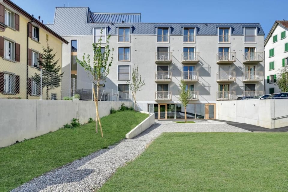 Property building, Facade/entrance