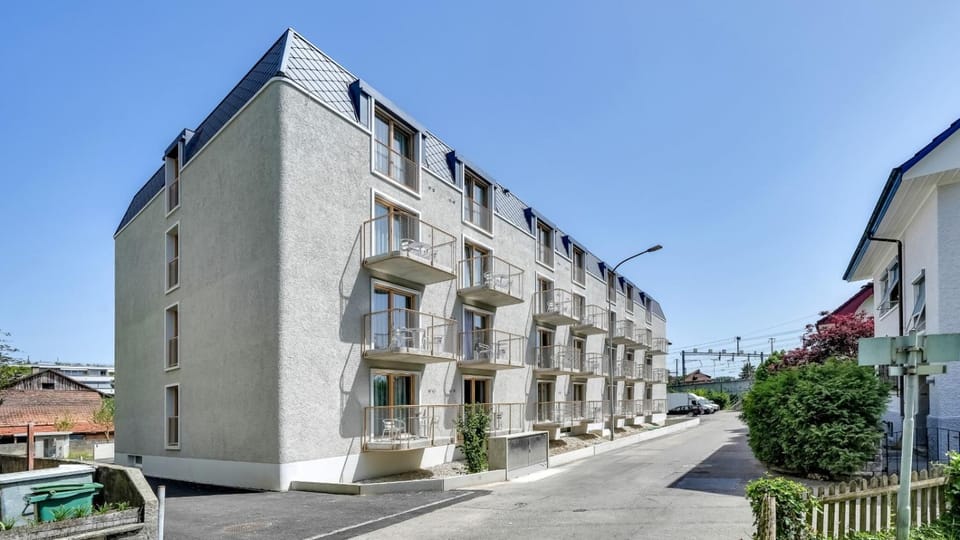 Property building, Facade/entrance