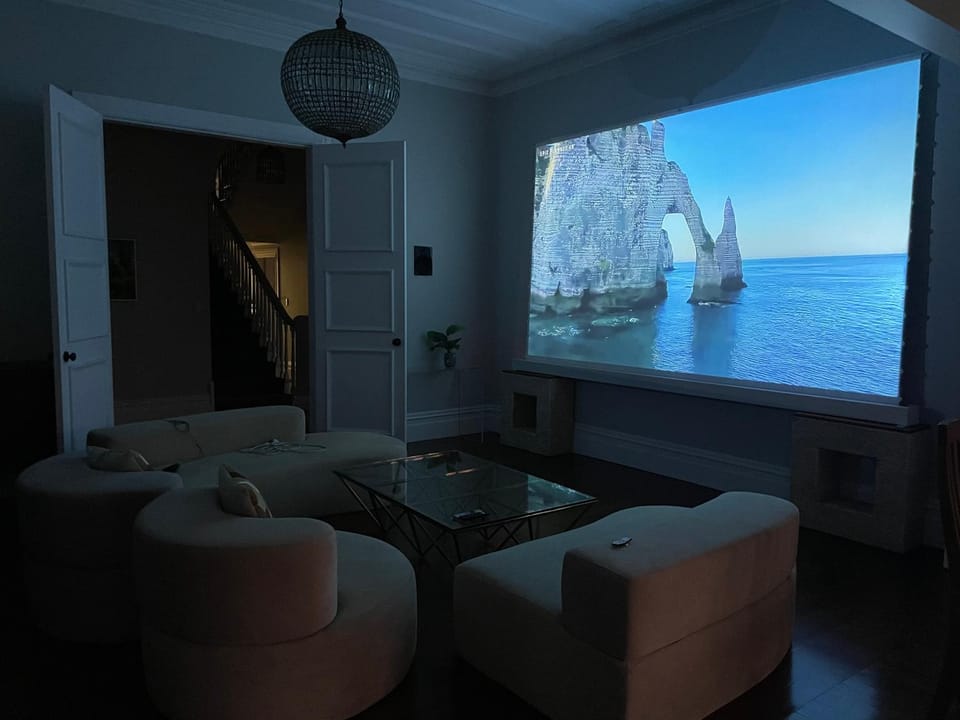 Winter Fun - Spa, Pinball, Billiard and more Villa in Auckland