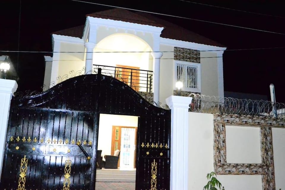 Janha Senegambia Villa rental 3 with free wifi House in Senegal