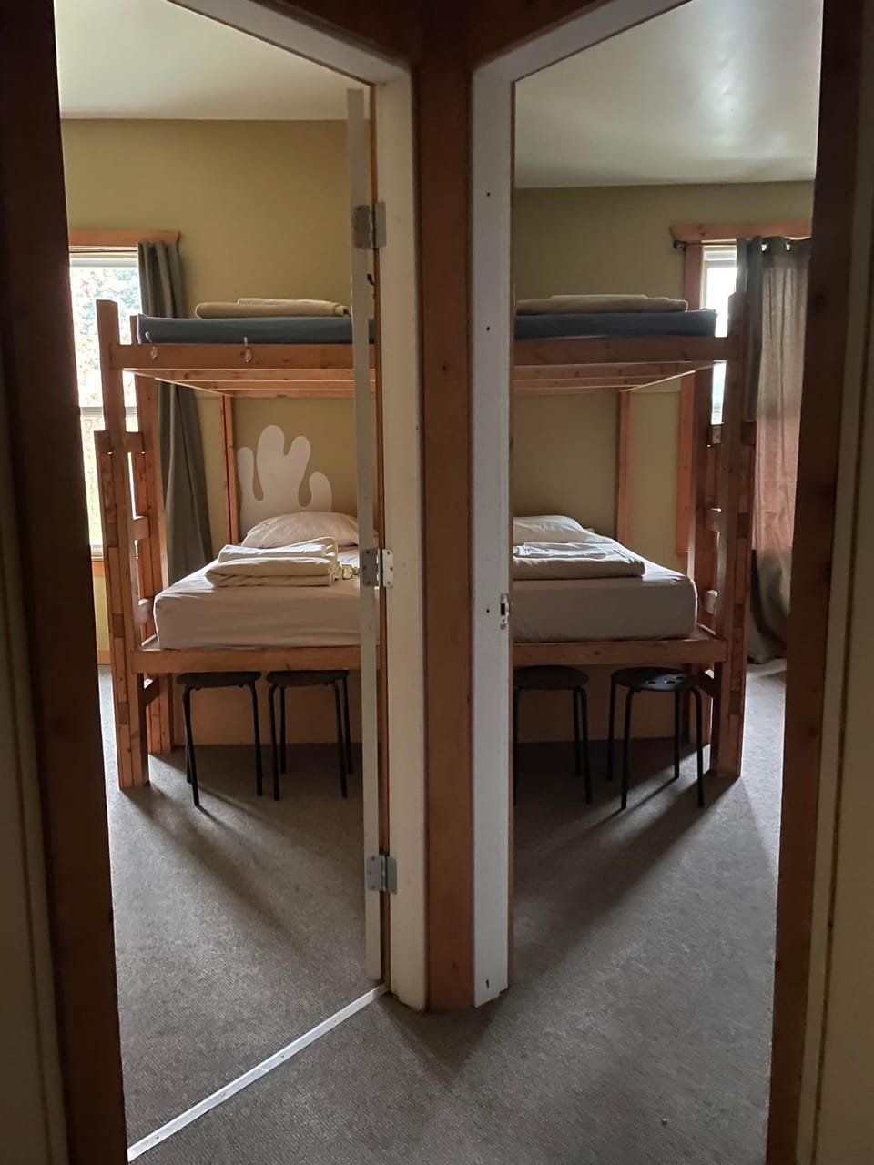 Bedroom, bunk bed
