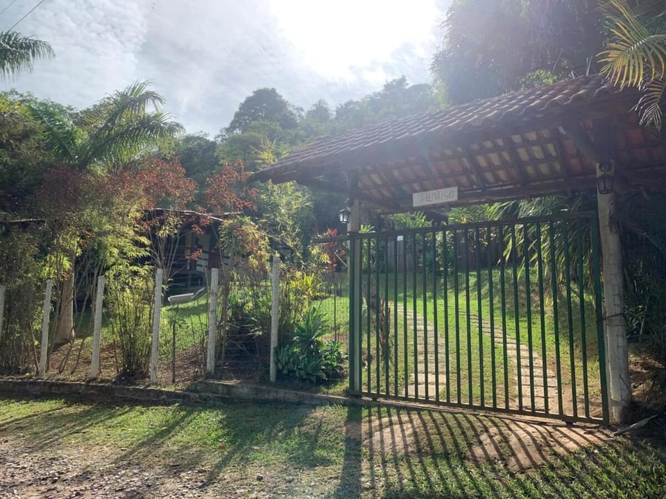 Casa de Campo Aconchegante no Pico da Ibituruna House in Governador Valadares
