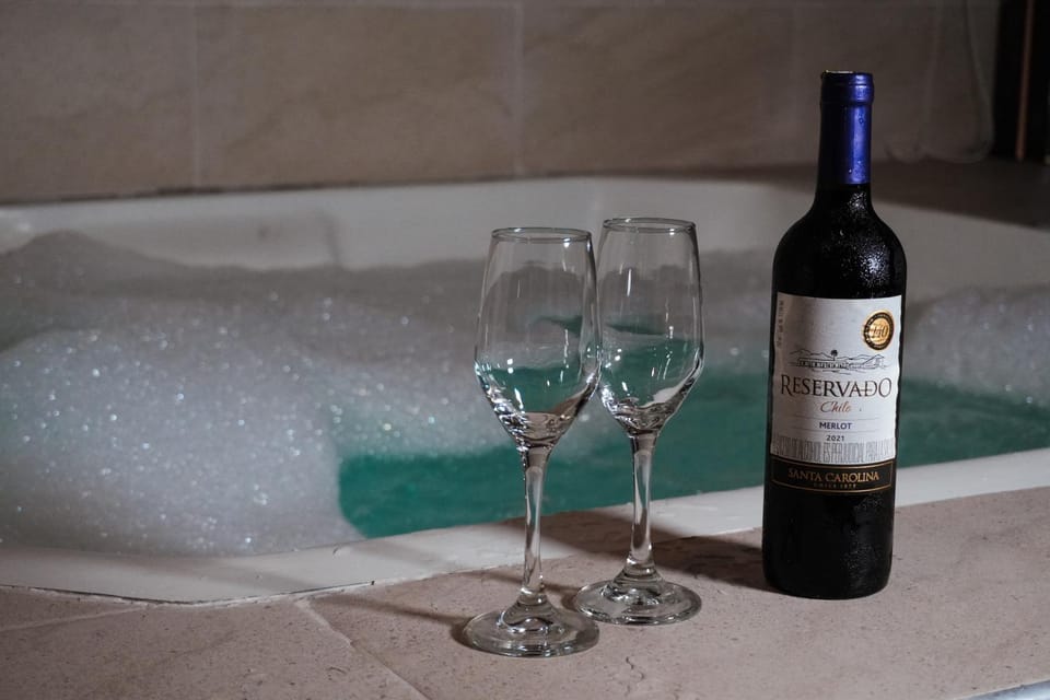 Hot Tub, Alcoholic drinks