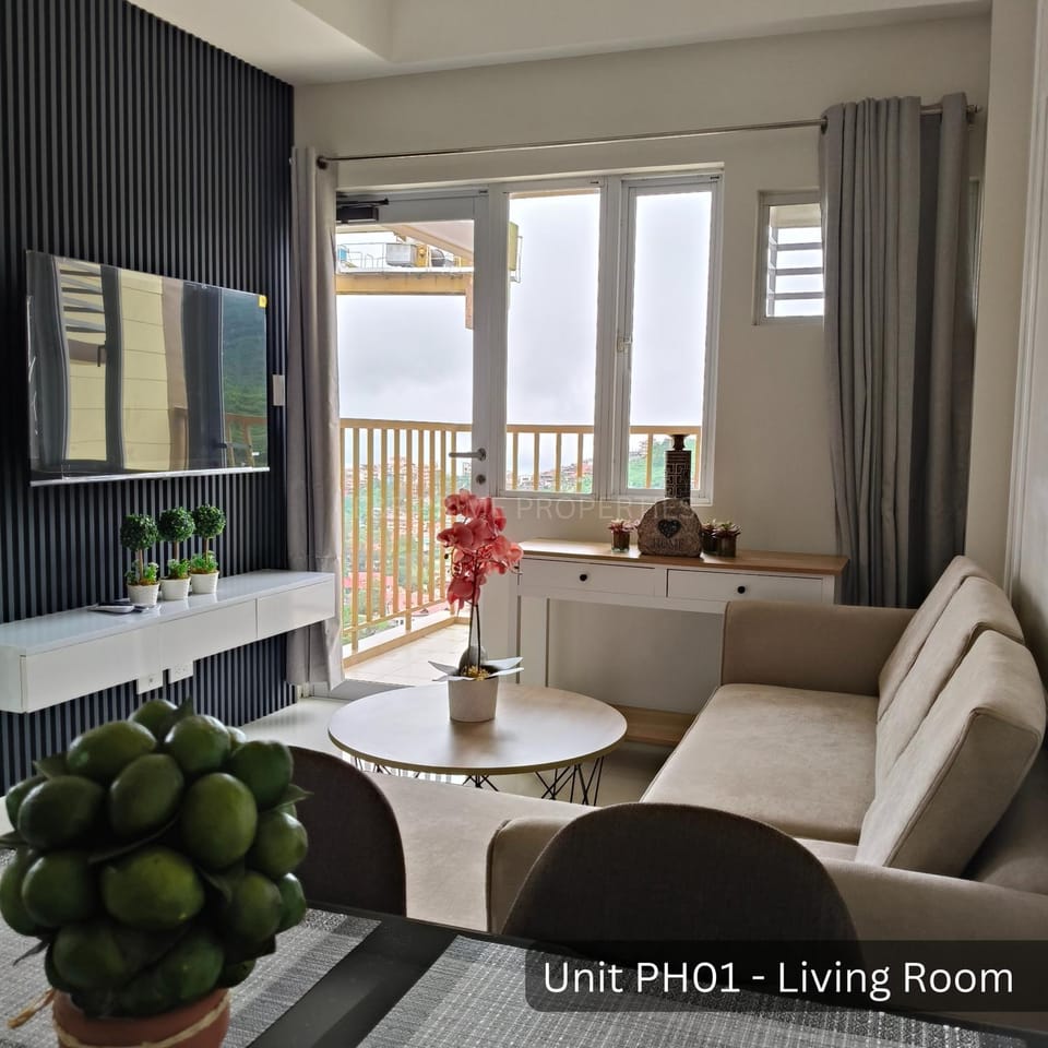 TV and multimedia, View (from property/room), Balcony/Terrace, Living room, Seating area