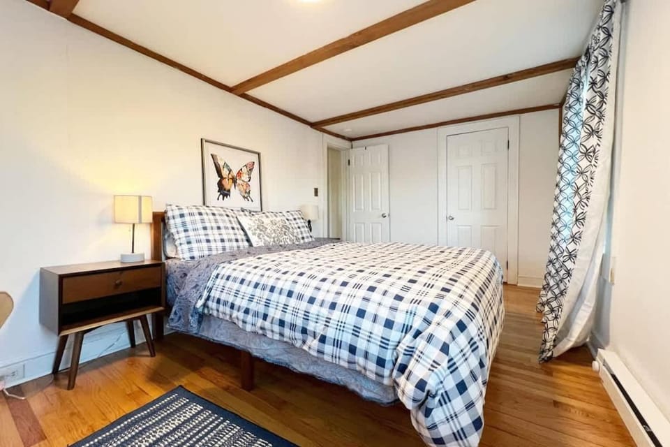 Quaint Renovated Single Family House in Jersey Shore