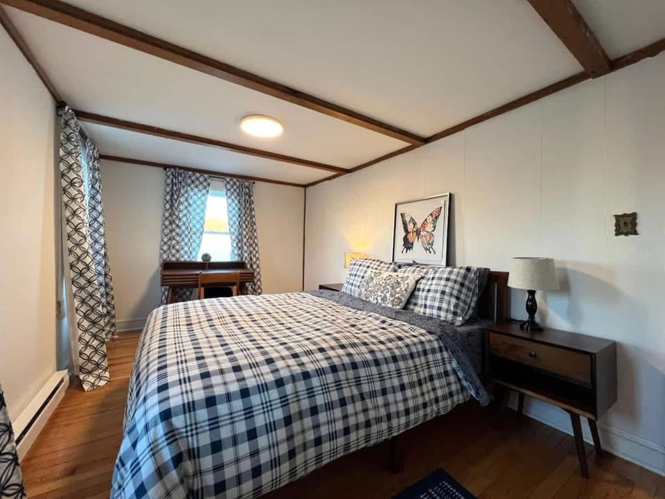 Quaint Renovated Single Family House in Jersey Shore