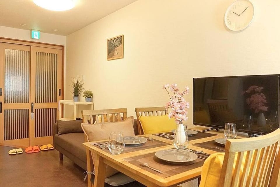 TV and multimedia, Living room, Dining area