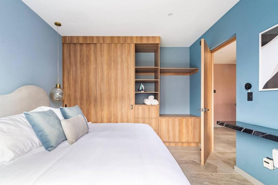 Modern & comfy · Roma-Condesa · Cama King · A/C · Apartment in Mexico City