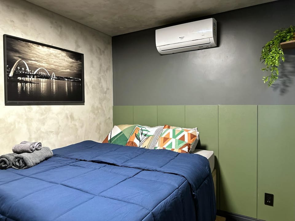Apê térreo sem escada com Ar Cond, WiFi e banheira! Apartment in State of Goiás