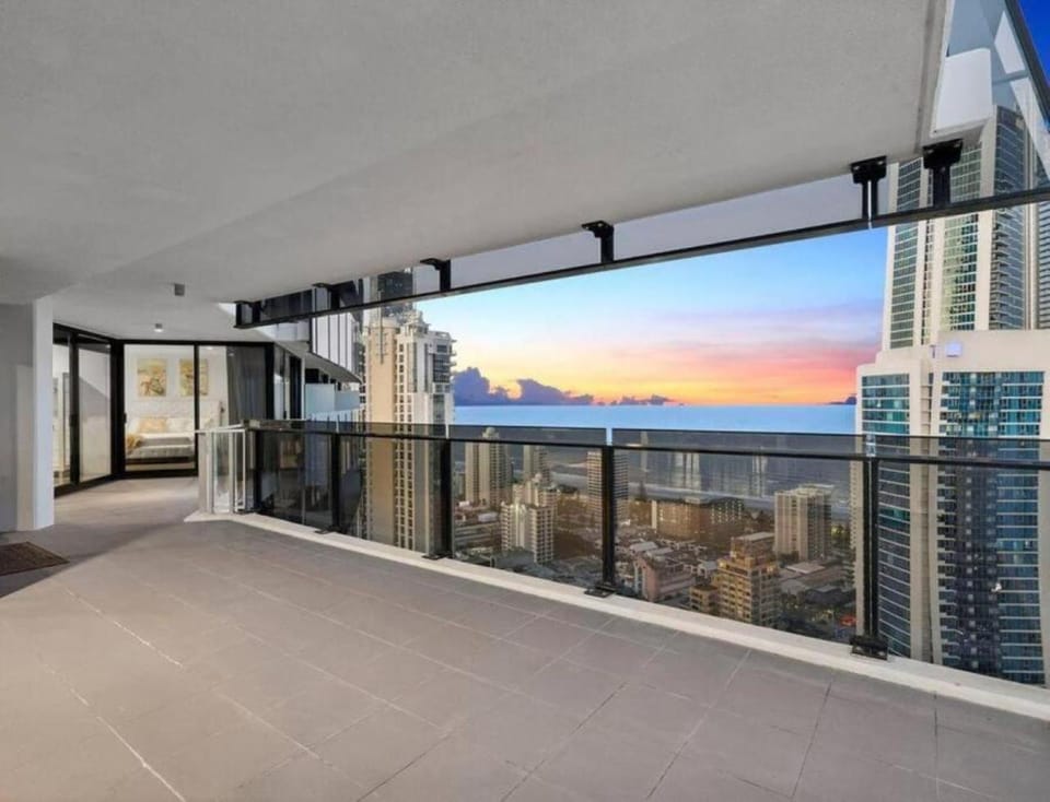 Sub-Penthouse Dream in Circle on Cavill - Hosted by Coastal Letting Co. Apartment in Surfers Paradise