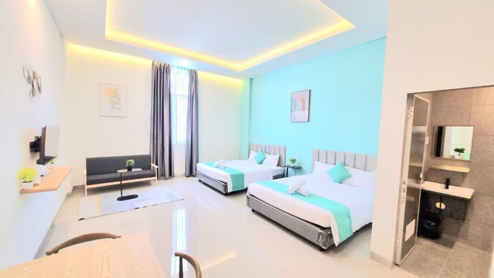 Seating area, Bedroom
