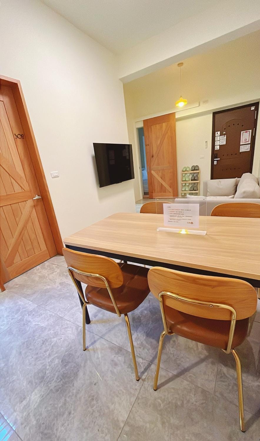 古栗House-2至6人包層公寓民宿-每層皆為獨立出入口-民宿編號2148號 Apartment in Taiwan, Province of China