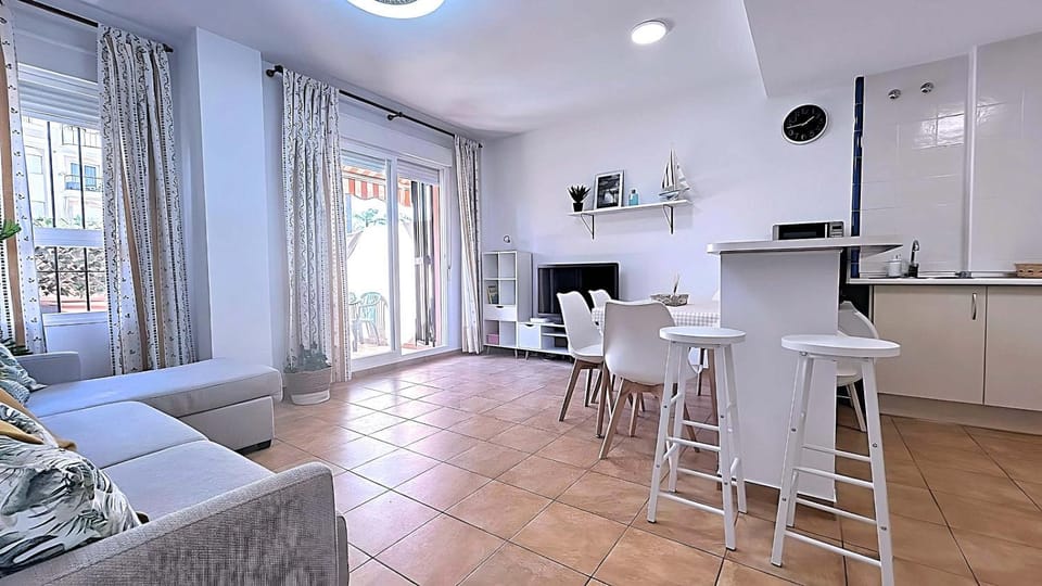 TV and multimedia, Balcony/Terrace, Kitchen or kitchenette, Living room, heating, kitchen, air conditioner