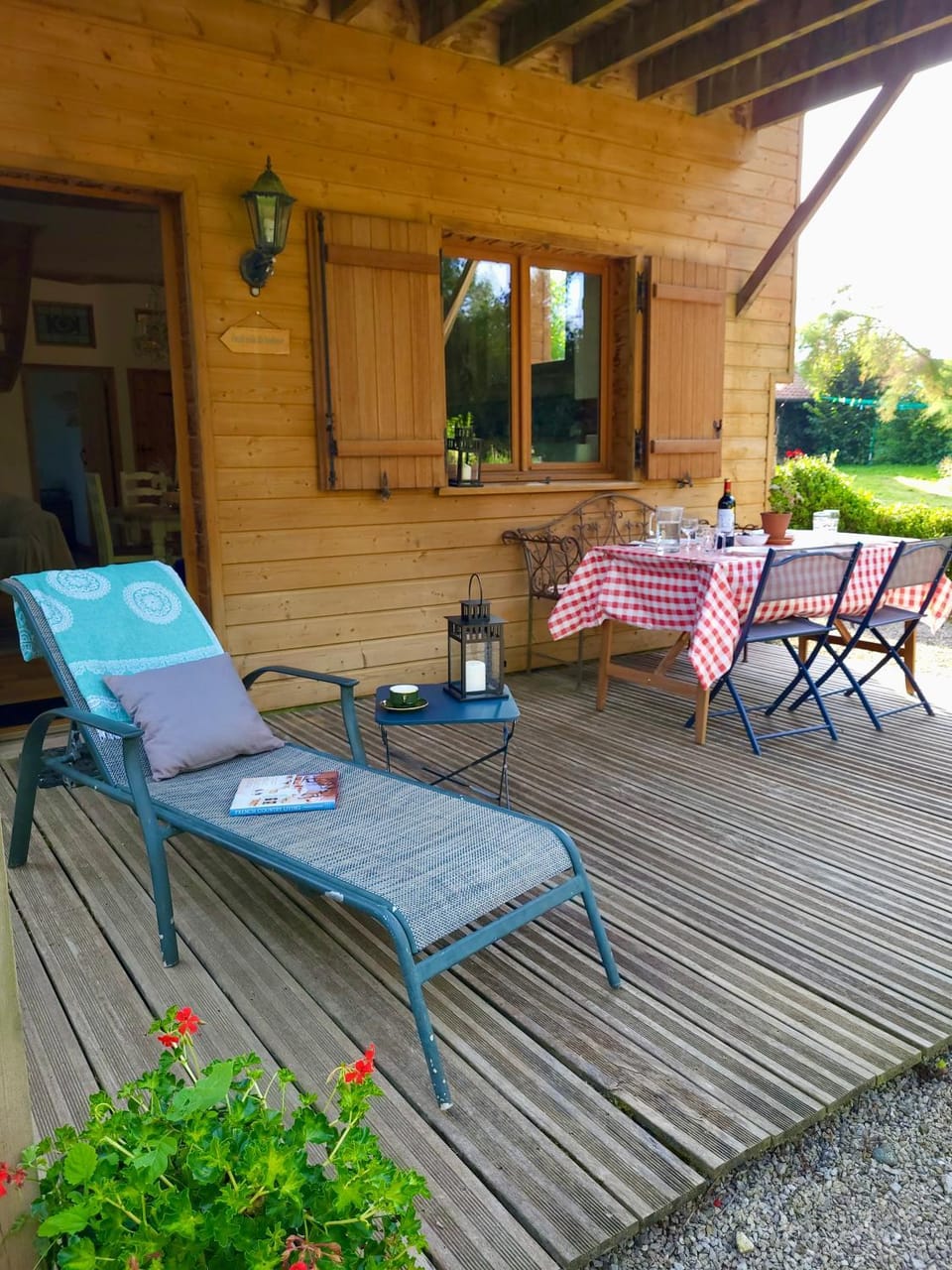 Patio, Garden, Dining area, sunbed