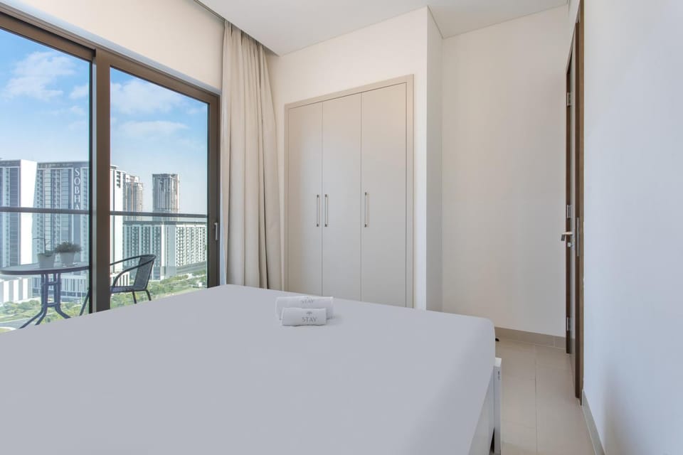 Bed, Bedroom, towels, wardrobe