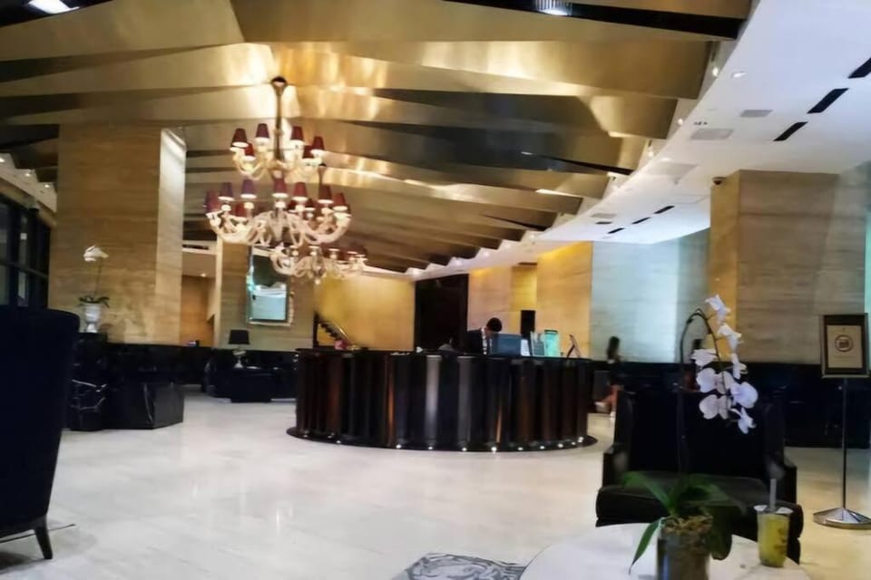 Green Flat Studio in Gramercy Makati with Netflix Apartment in Makati