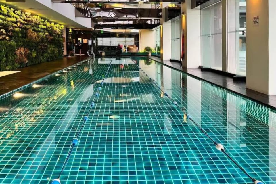 Green Flat Studio in Gramercy Makati with Netflix Apartment in Makati