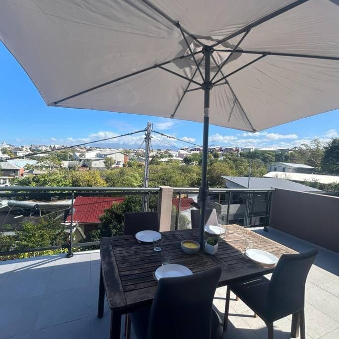 Balcony/Terrace, Dining area