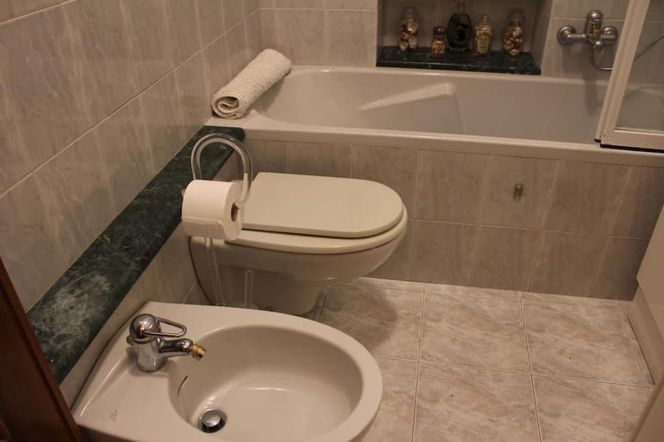 Toilet, Bathroom, Bath