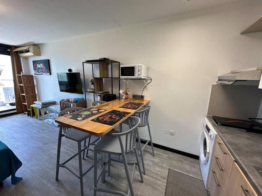 StuDio 75 pour 2 personnes avec terrasse - vue mer Apartment in Réunion