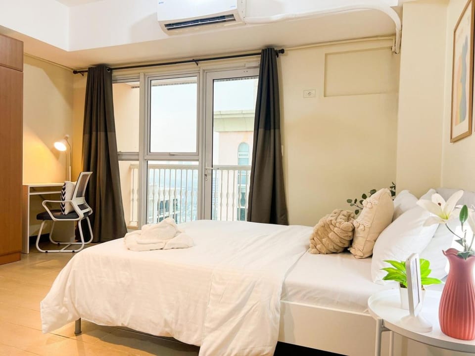 Stylish Condo, Venice BGC, Pool, WiFi #vlrtc29e House in Makati