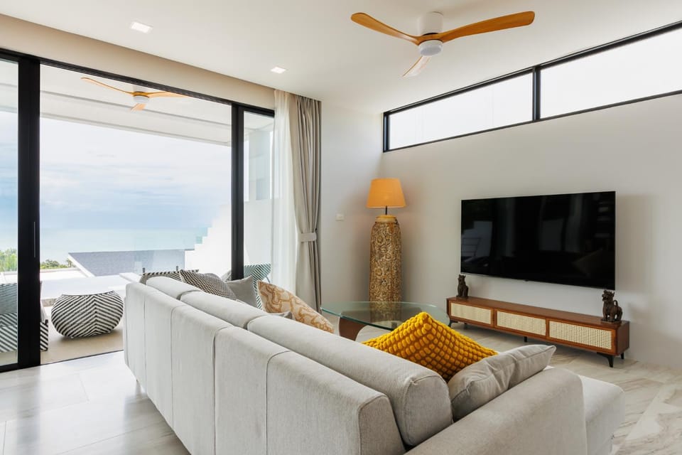 TV and multimedia, Living room, Seating area, Sea view