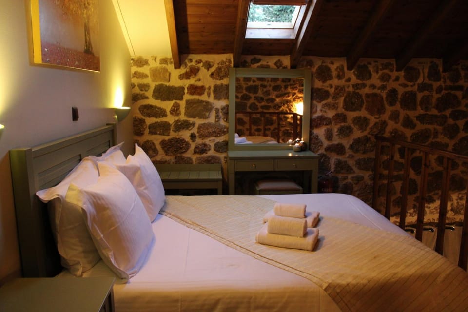 Xenonas Epavlis Hotel in Peloponnese Region
