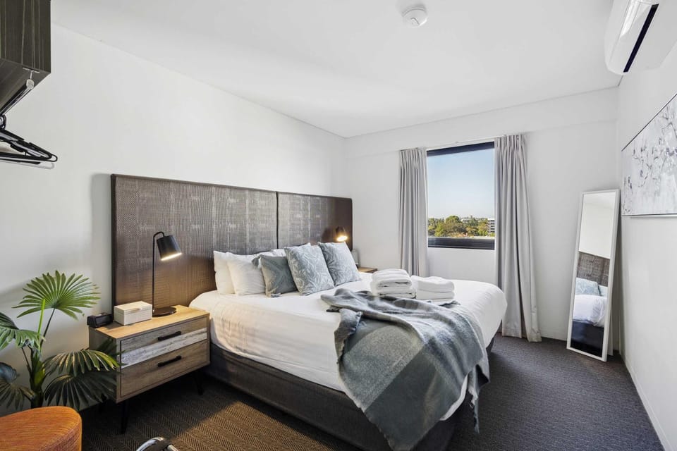 East Perth Sanctuary Apartment in Perth