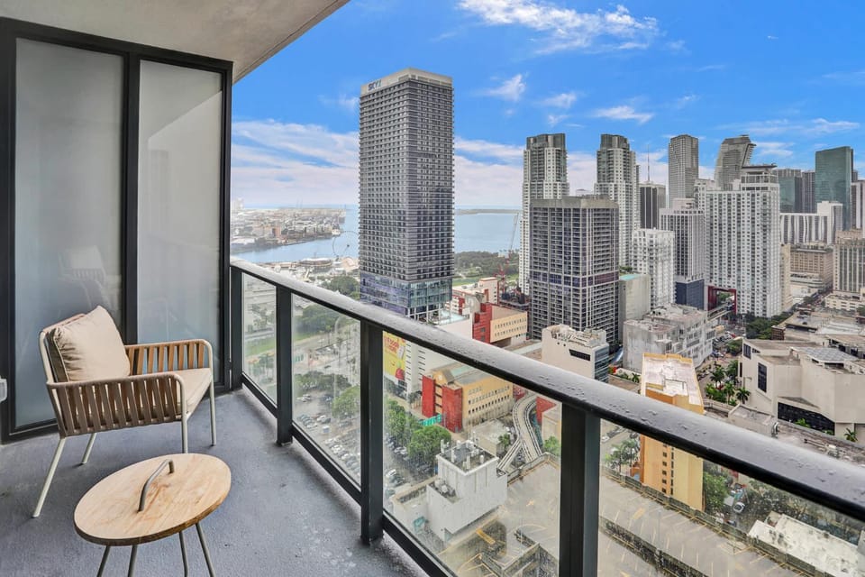 Balcony/Terrace, City view